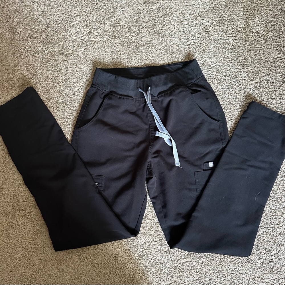Figs Yola Small-Regular High Waisted Black Scrub Pants